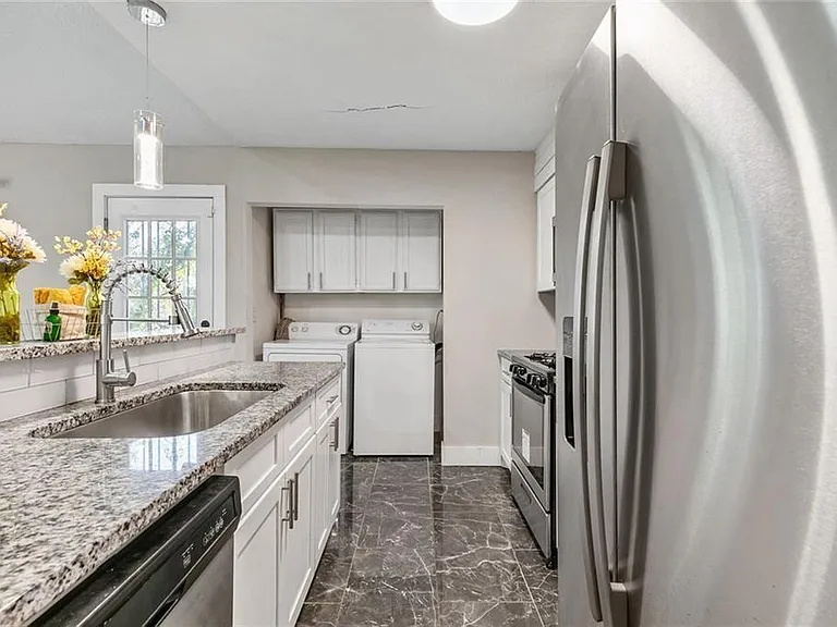 494 Plainville Dr SW — Photo 14