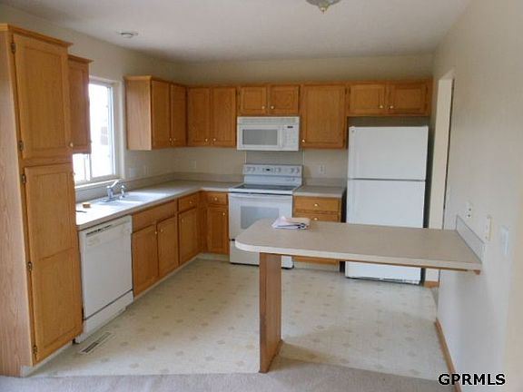 4th image of 1107 Marshall Cir