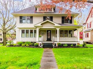 97 Dorchester Rd, Rochester, NY 14610