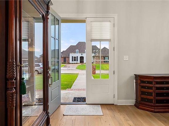 5th image of 6001 Osage Dr