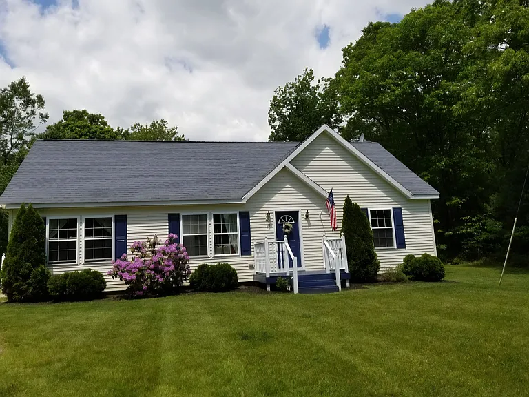 10 Willow Ln — Photo 2