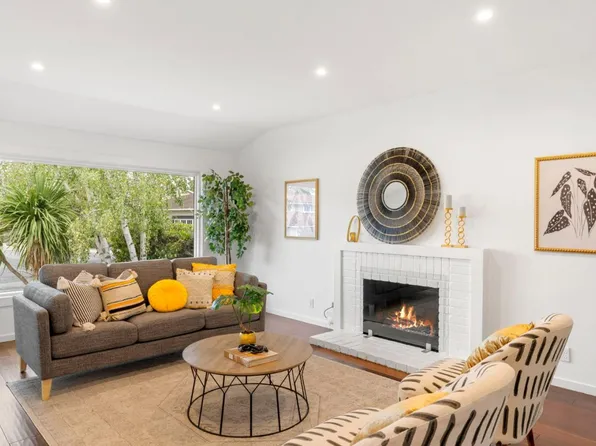 1656 Oakwood Dr, San Mateo, CA 94403