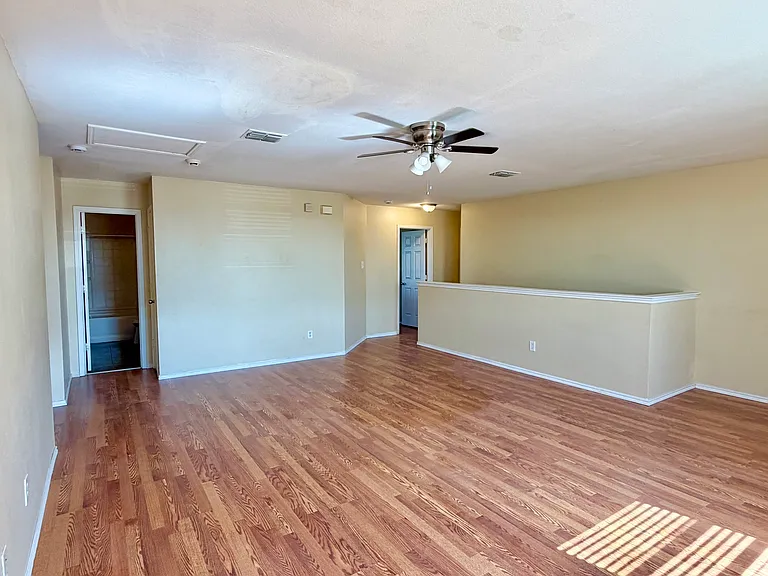 2732 Ingram Cir — Photo 16