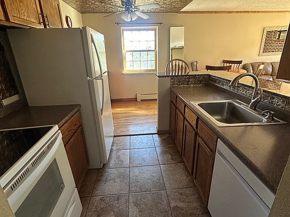 5th image of 1150 Golden Cir APT 507