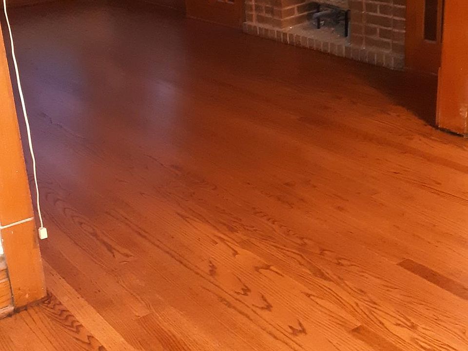 Living room / Dining room hard wood floors