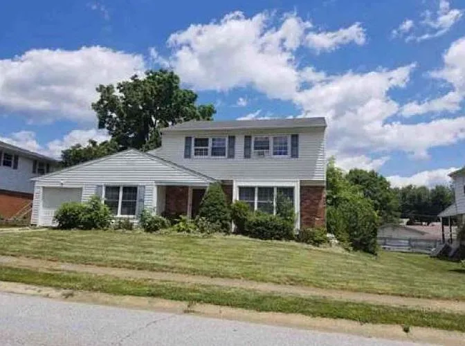2607 Lamper Ln photo 1