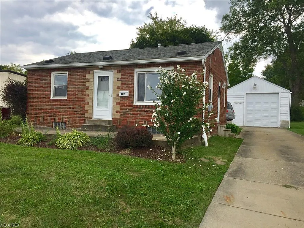 4815 Cleveland Ave SW photo 1