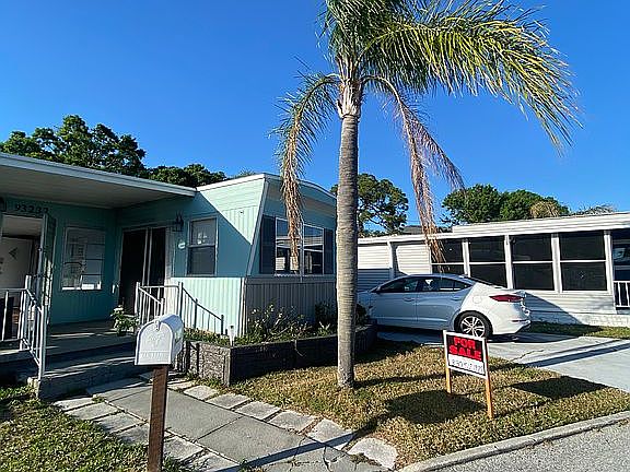 2nd image of 93232 1st St N