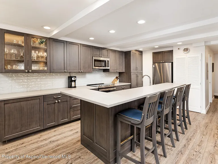 600 E Main St #310 — Photo 11