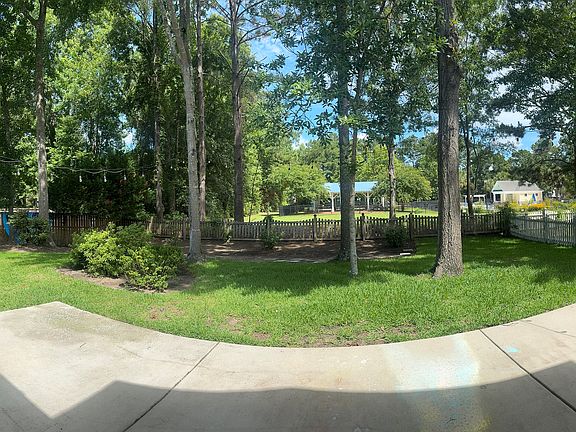 4th image of 258 Historic Dr