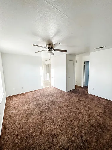 1604 Windward Dr Photo 1