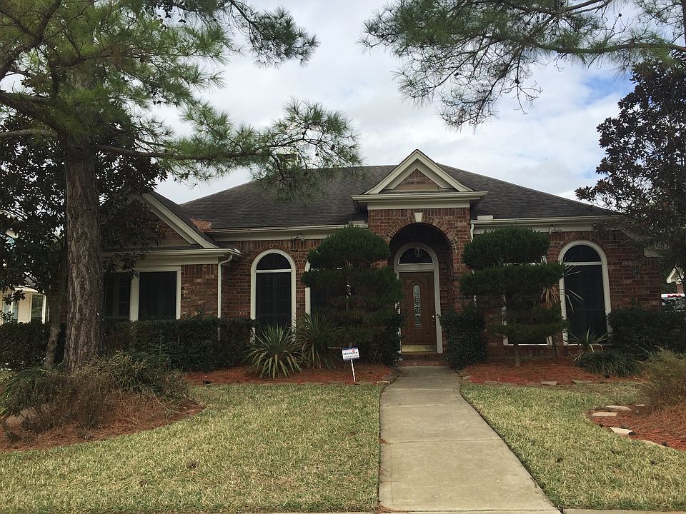 1st image of 2526 Hyland Park