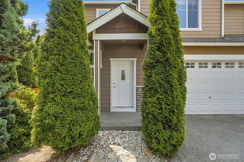 3rd image of 17927 SE 27th Avenue