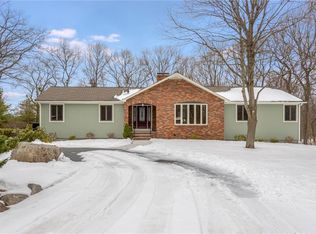 3 Ridge View Ct, Smithfield, RI 02917