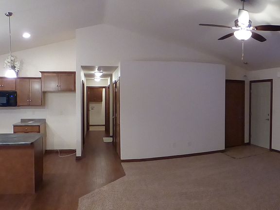 4th image of 330 Charity Ln