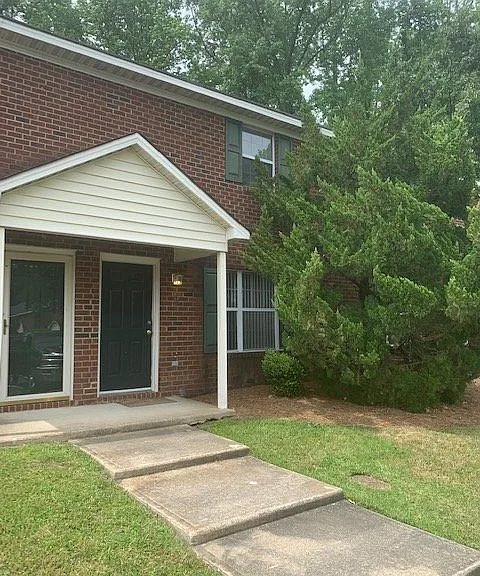 1212 Allen Rd — Photo 1