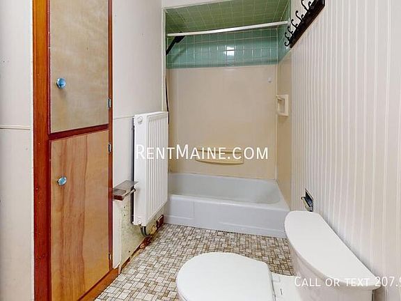 5th image of 445 Main St APT A