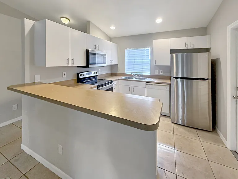 2303 Ansel Ave S — Photo 9
