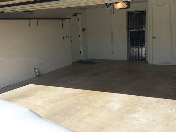 Shows 432 Sq Ft Garage