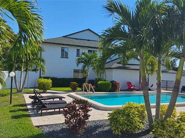 1519 Cape Coral Pkwy W APT 6, Cape Coral, FL 33914