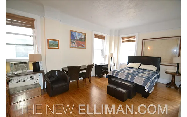 Rented by Douglas Elliman | media 27