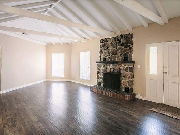 3rd image of 1397 Olivine Ave