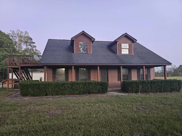 303 Freeman Rd, Richton, MS 39476