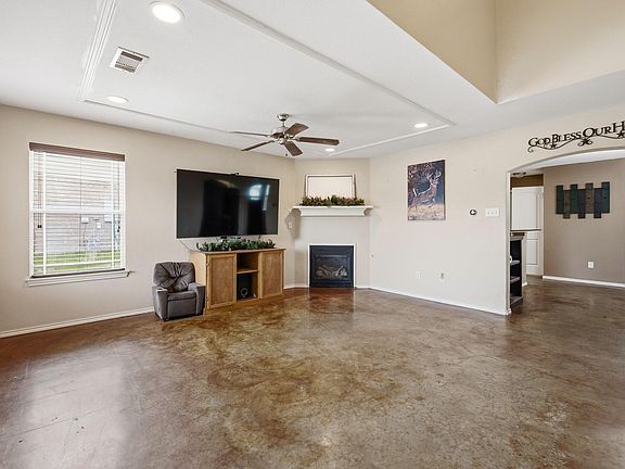 5th image of 2108 Miana Ct