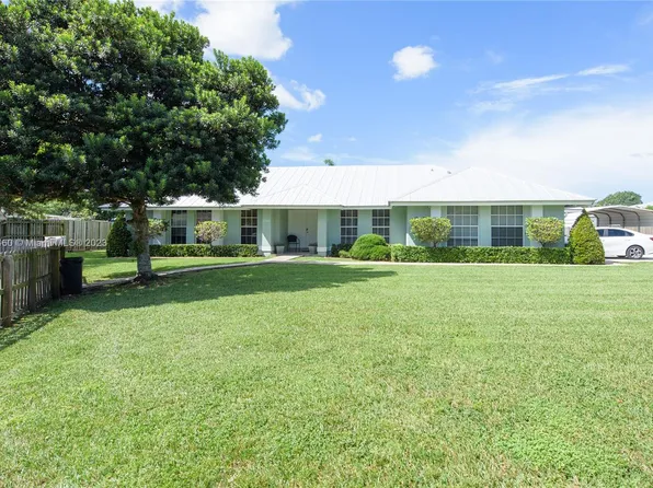 27300 SW 163rd Ct, Homestead, FL 33031