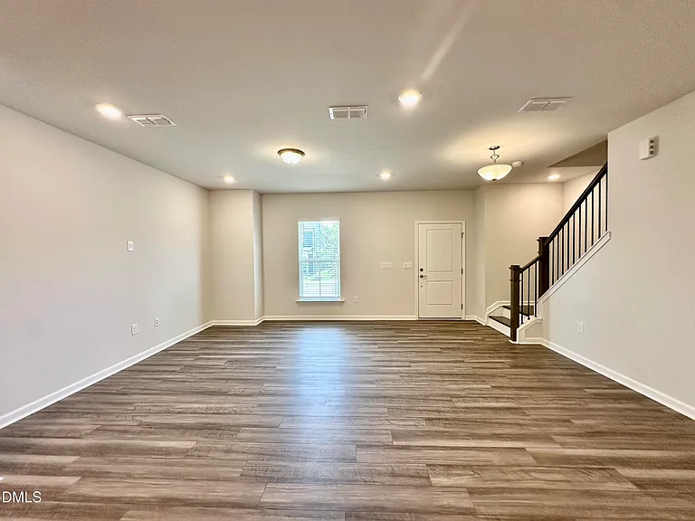 2933 Denson Rd — Photo 3