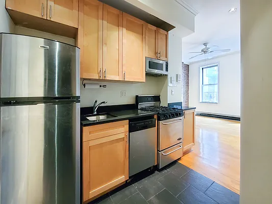 Rented by Citified Realty Group LLC | media 6