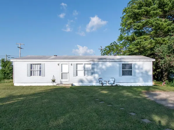 103 S Tamarack St, Laotto, IN 46763