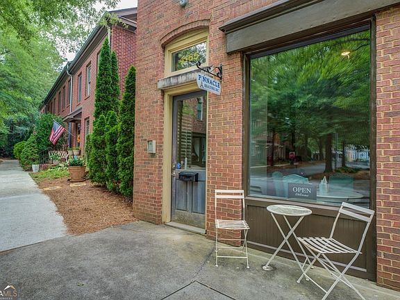 3rd image of 4165 Raphael St SW