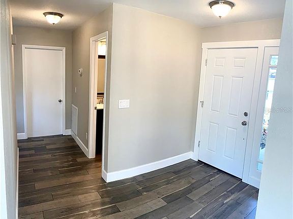 5th image of 15606 Deerglen Dr