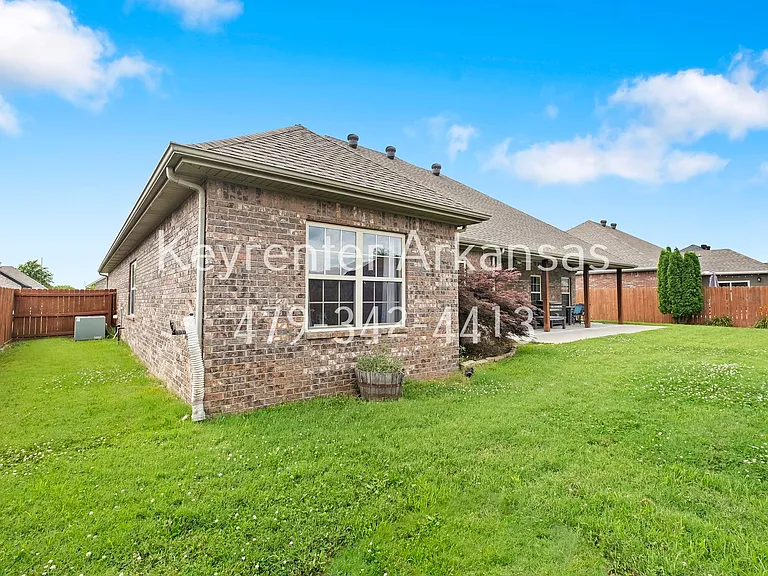 1048 Tarah Knolls Cir — Photo 28