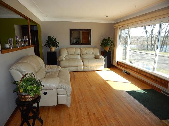 1st image of 231 White Bear Ave N
