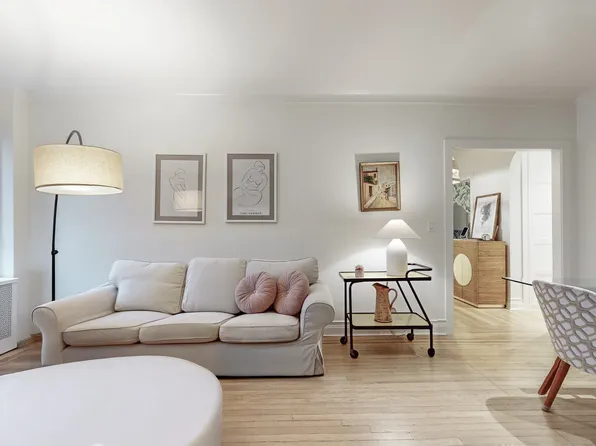 150 Burns Street image 10 of 27