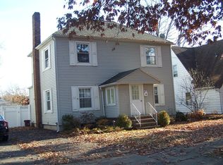 633 Meadowland Ave, Kingston, PA 18704