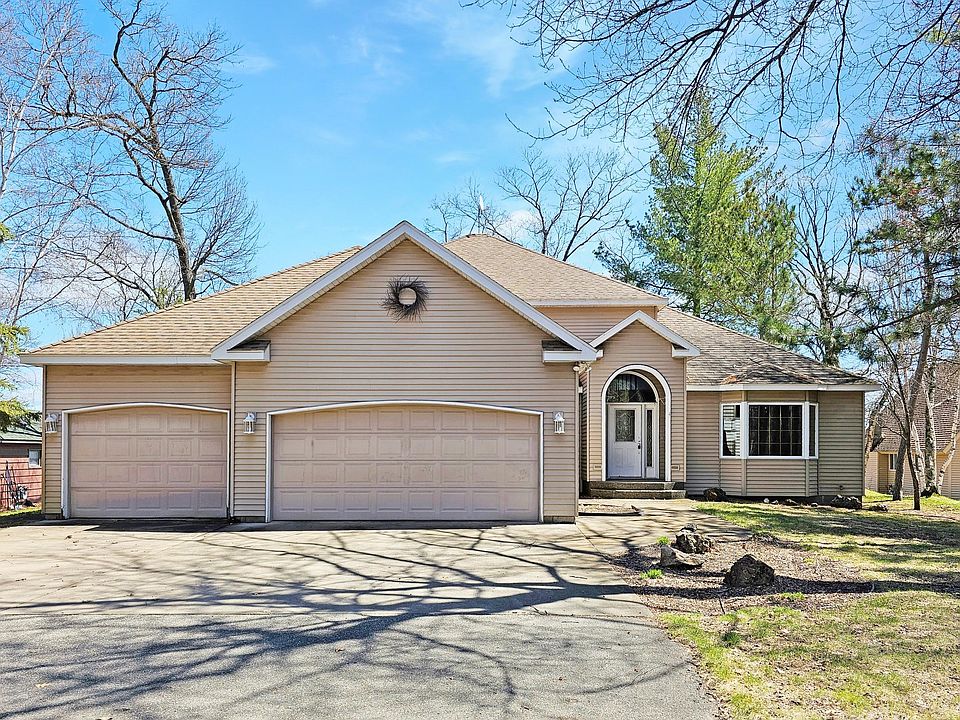 1st image of 21124 Wildwood Rd