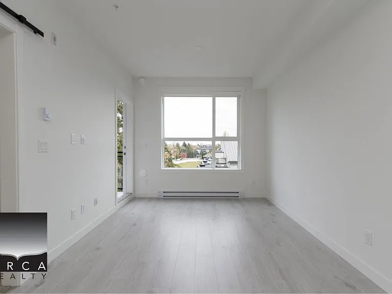 5504 Brydon Cres #402 — Photo 4