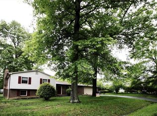 1915 Westfield St, Alexandria, VA 22308