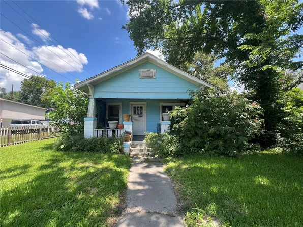 701 E 11th 1/2 St, Houston, TX 77008
