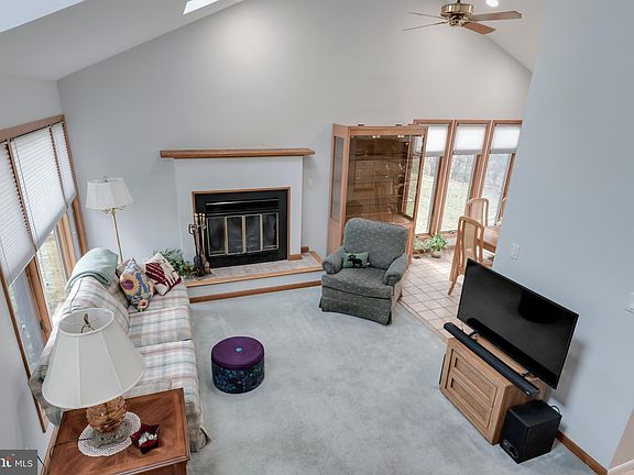 5th image of 546 Pinedale Dr