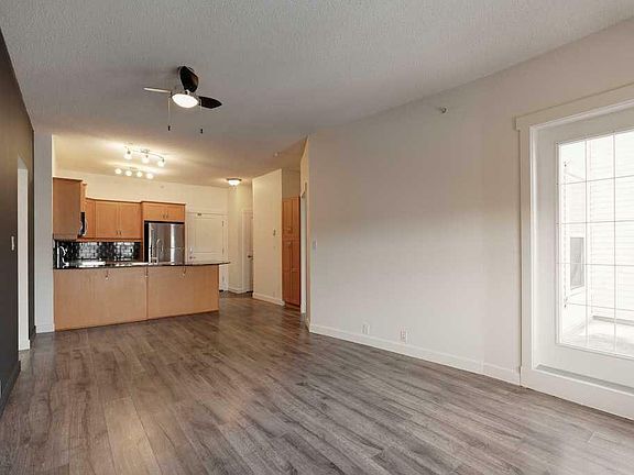 3rd image of 5605 Henwood St SW #4304