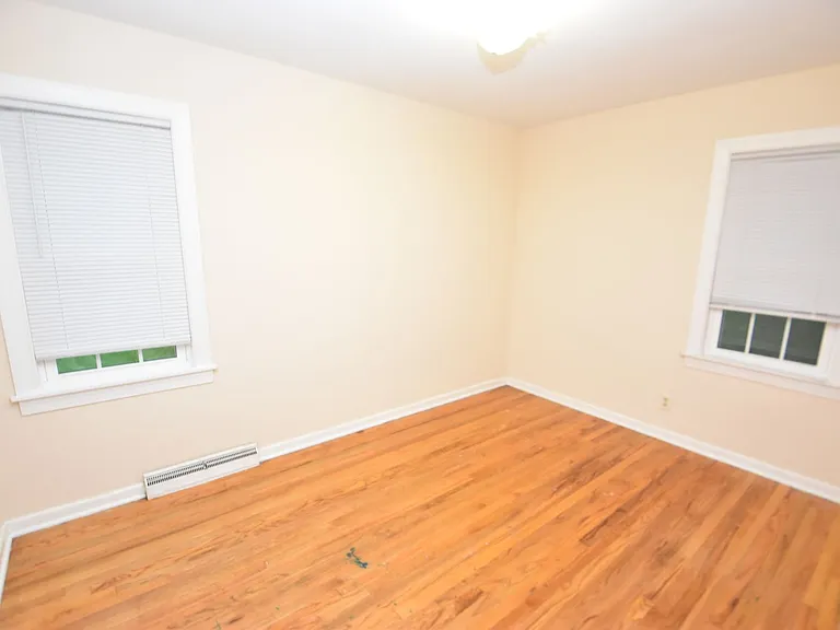17967 Edgewood Walk — Photo 12