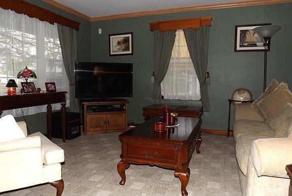 2nd image of 29 Everett St