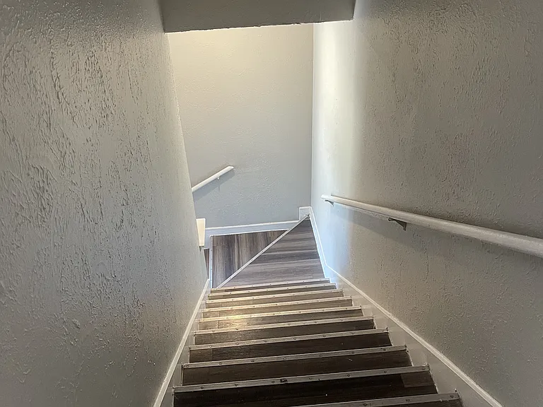 Avaya Garland Apartments — Photo 27