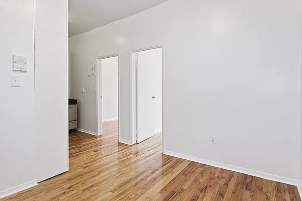 Rented by Compass | media 9