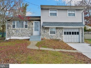 205 Aman Ave, Lindenwold, NJ 08021