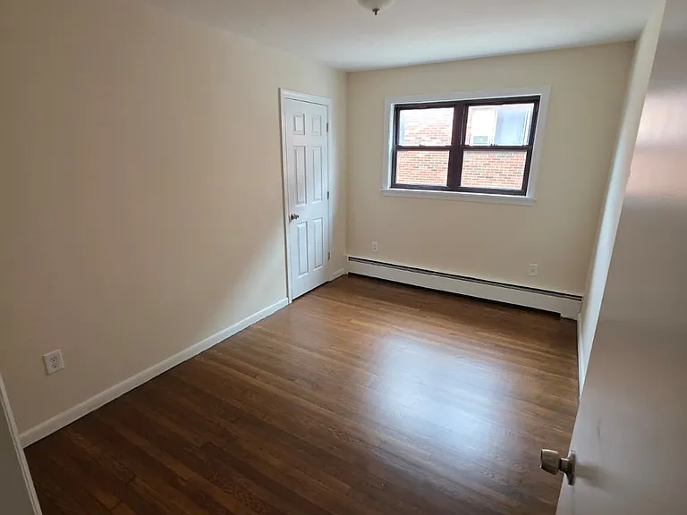 485 Fayette St #6 — Photo 9